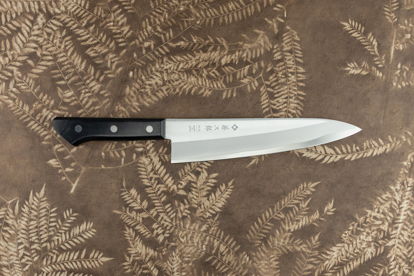 Tojiro BASIC 200mm Gyuto: The One and Only Knife Anyone Would Ever Need
